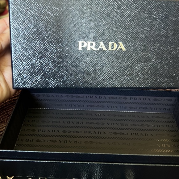 PRADA large wallet made of nylon & leather - Picture 9 of 9